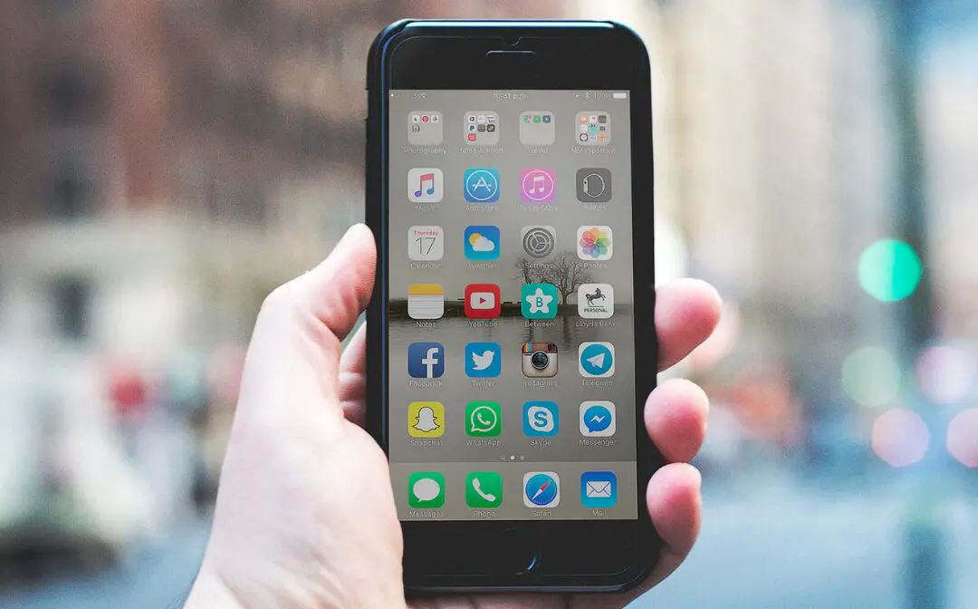 Why Actors Should Stop Promoting Only Themselves on Social Media